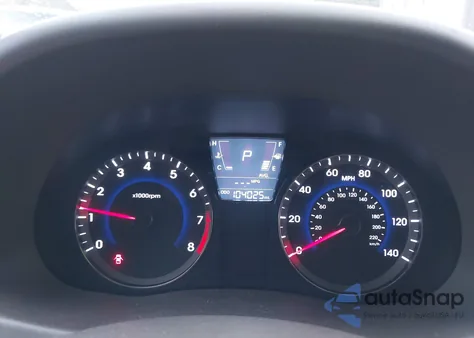 2013 Hyundai Accent Gls z USA, uszkodzony, nr VIN KMHCU4AE4DU488642